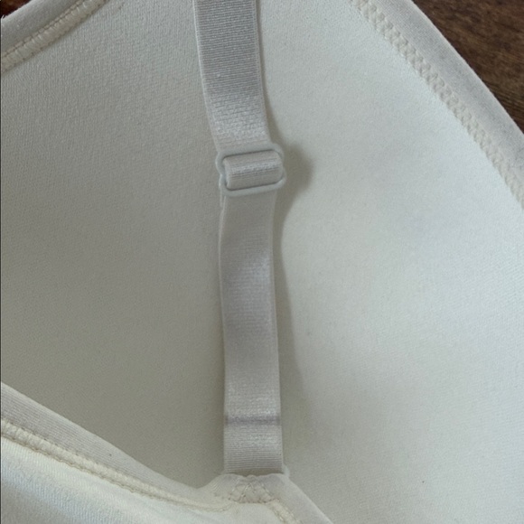 Rene Rofe Cream Bra for Everyday Wear - Picture 4 of 6